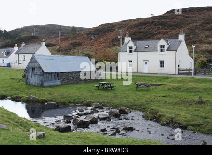 Village de métayage avec dhuirinish duirinish allt flux ecosse octobre 2010 Banque D'Images