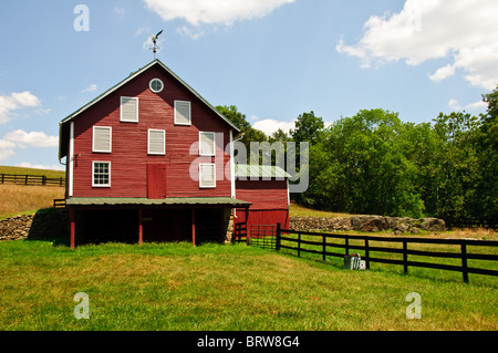 Grange rouge, Round Hill, Loudoun County, Virginie Banque D'Images