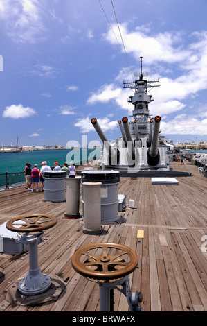 Le pont arrière du cuirassé Missouri. Le Cuirassé Missouri Memorial, Pearl Harbor, Hawaii Banque D'Images