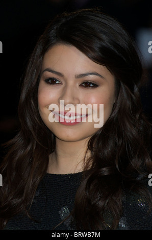 Miranda Cosgrove assiste à la première européenne de ' Détestable moi ' à l'Empire de Leicester Square, le 11 octobre 2010 à Londres, Banque D'Images Miranda Cosgrove assiste à la première européenne de ' Détestable moi ' à l'Empire de Leicester Square, le 11 octobre 2010 à Londres, Banque D'Images