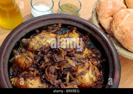 Le poulet, l'oignon et à l'étuvée TAJINE CITRON, TERRES D'AMANAR, TAHANAOUTE, Al Haouz, MAROC Banque D'Images