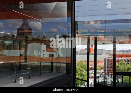 L'architecte Jean Nouvel l'EXTENSION DU MUSÉE DE LA REINE SOFIA, CALLE SANTA ISABEL, le quartier d'Atocha, MADRID, ESPAGNE Banque D'Images