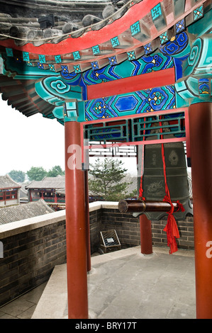 Architecture Chinoise classique comme vu dans un beau temple construit pour la déesse Matsu sur les rives de la mer Jaune. Banque D'Images