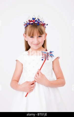 Portrait of Girl (12-13) wearing costume du 4 juillet Banque D'Images