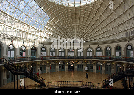 Intérieur de Leeds Corn Exchange Banque D'Images