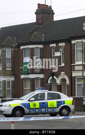 Une zone sécurisée de la police après une attaque de Bedford, Bedfordshire, England UK Banque D'Images