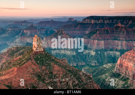 Mont Hayden, près de Imperial Point sur la rive nord du Grand Canyon, le Parc National du Grand Canyon, Arizona, USA Banque D'Images