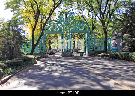 Entrée principale du zoo du Bronx, Fordham Rd., Bronx, New York City Banque D'Images