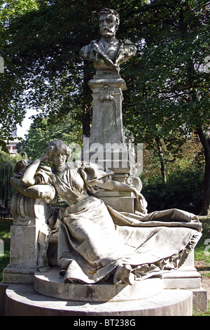 Statue de Guy de Maupassant, Parc Monceau, Paris Banque D'Images