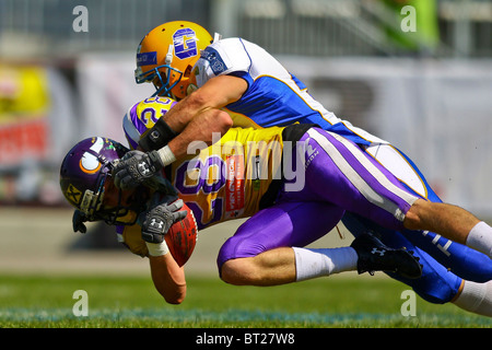 Les Vikings de Vienne battre les Giants de Graz dans un match éliminatoire EFL 38-22 le 6 juin 2010 à Hohe Warte stadium à Vienne, Autriche. Banque D'Images