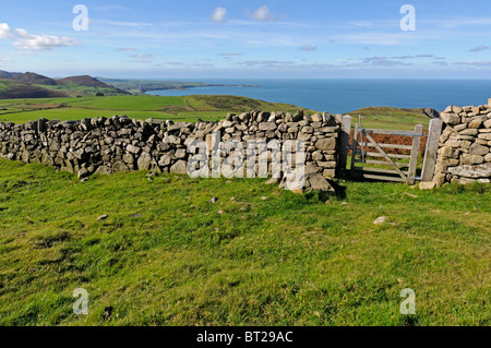 Vue d'ensemble des terres agricoles sur la côte nord de la péninsule de Llyn Wales Banque D'Images