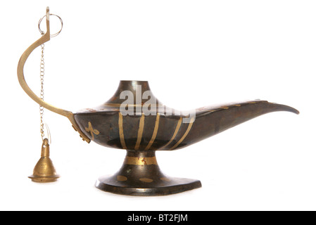 Ancienne lampe à huile magique découpe studio Banque D'Images