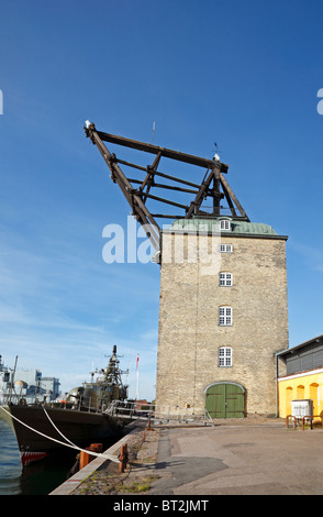 Le gréement de voilages historique d'environ 1750 à l'ancienne base navale de la Holmen dans le port de Copenhague. Banque D'Images