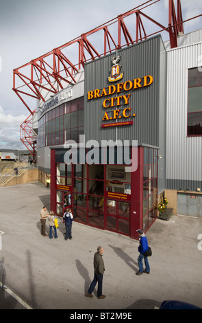 Valley Parade, accueil de Bradford City Football Club. Banque D'Images