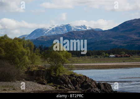 Vue sur le Loch Linnhe d Sallachan vers Ben Nevis Banque D'Images