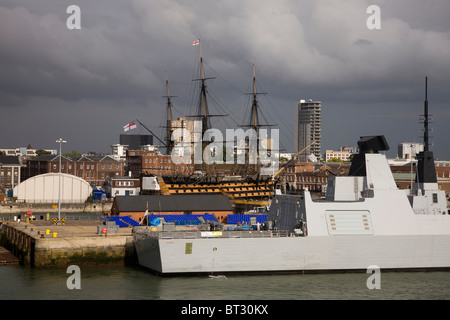 Le HMS Daring à Portsmouth Hampshire. Le destroyer de classe D Type 45. Banque D'Images