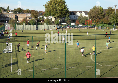 Terrains de sport à la Forest Recreation Ground, Nottingham, Angleterre, Royaume-Uni Banque D'Images