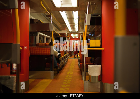 Intérieur du train Arlanda Express de l'aéroport d'Arlanda à Stockholm city centre Banque D'Images
