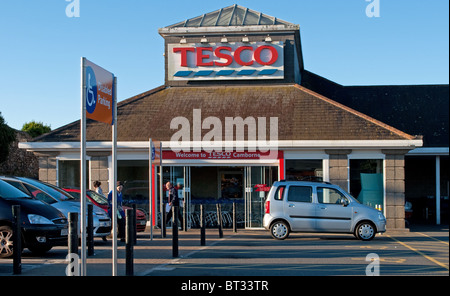 L'entrée d'un magasin Tesco à Carlisle, Royaume-Uni Banque D'Images