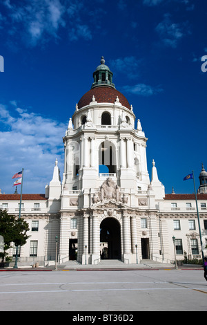 Vue extérieure de l'Hôtel de Ville de Pasadena, Pasadena, Californie, États-Unis d'Amérique Banque D'Images