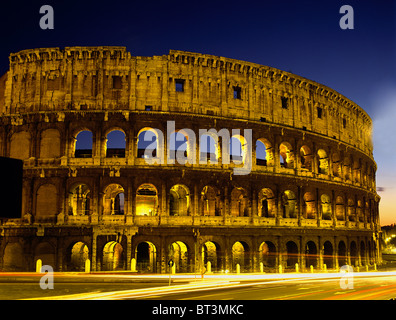 Le Colisée de Nuit Rome Italie Europe Banque D'Images