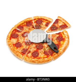 Pizza salami isolated on white Banque D'Images