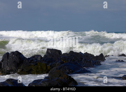 À partir de l'Atlantique 'Welcombe bouche' sur la côte nord du Devon. Seascape Angleterre Banque D'Images