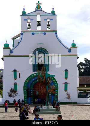 Mexique Chiapas SanJuan Chamula architecture église Banque D'Images