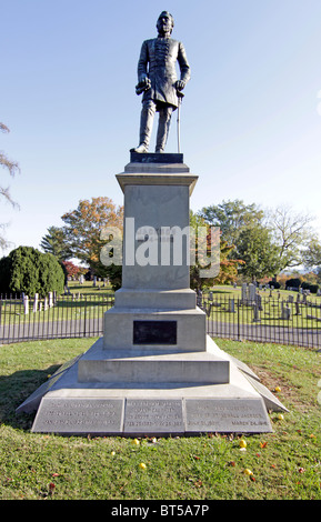 Statue de Thomas Jonathan Jackson (1824-63) général confédéré américain, connu sous le nom de Stonewall Jackson, Lexington cemetery, VA. Banque D'Images