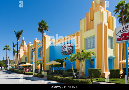 Ron Jon Surf Shop, Cocoa Beach, de l'espace littoral, Florida, USA Banque D'Images