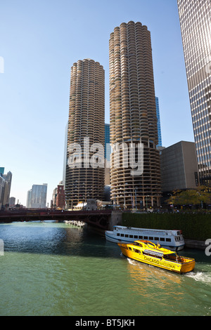 Le Marina City Tours à 300 N. State : Chicago, Illinois, USA. Banque D'Images