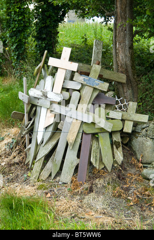 Croix en bois du sud de l'Irlande, l'Europe de l'ouest en bordure de Emerald Isle République d'Irlande Irlande République d'Irlande et parlementaires d Banque D'Images