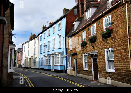 Maisons d'époque, Park Street, Towcester, Northamptonshire, Angleterre, Royaume-Uni Banque D'Images