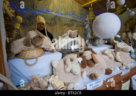 Marché de Noël Noël à l'extérieur Manchester marché allemand England UK Royaume-Uni GB Grande Bretagne l'Europe Union Européenne UE Banque D'Images