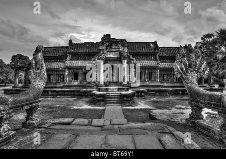 L'une des bibliothèques dans le complexe du temple d'Angkor Wat, au Cambodge Banque D'Images