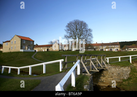 Clôture BLANCHE BRIDGE HUTTON LE HOLE NORTH YORKSHIRE NORTH YORKSHIRE ANGLETERRE HUTTON LE HOLE YORKSHIRE 21 Avril 2010 Banque D'Images