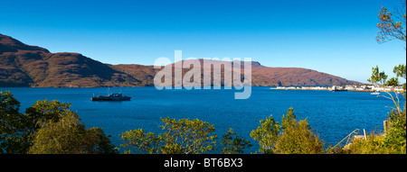 Une image de la Rottweil, un navire de déminage de la marine allemande, sur le Loch Broom près d'Ullapool Banque D'Images
