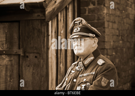 Allemand général en uniforme de robe.Costed Re-enactor   officier allemand de la 2e Guerre mondiale au week-end de Pickering en temps de guerre, octobre 2010, Yorkshire, Royaume-Uni Banque D'Images