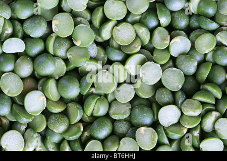Macro de pois cassés verts pour le fond Banque D'Images
