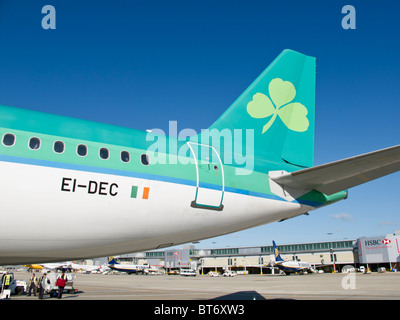 La queue d'un avion d'Aer Lingus Banque D'Images