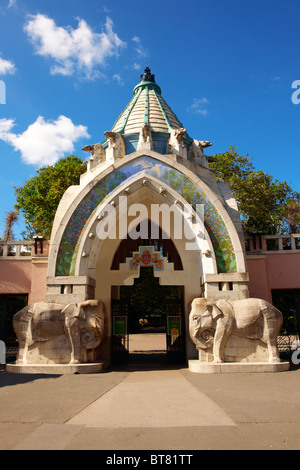 Zoo de Budapest & Botanical Garden (Fővárosi Állat- és Növénykert) entrée art nouveau. Hongrie Banque D'Images