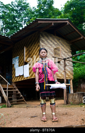 Portrait d'un réfugié Karen Gayo pris dans un camp de réfugiés sur la Thai / frontière birmane. Banque D'Images