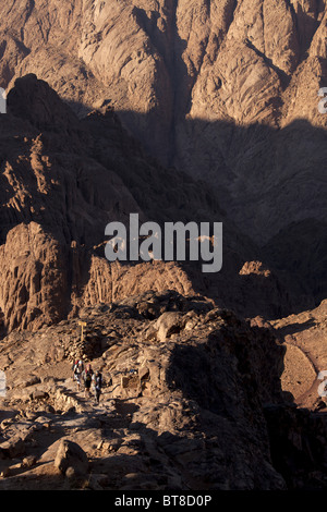 Djebel Musa ou le mont Sinaï près de Saint Katherine ou El village Miga, Sinaï, Égypte, Afrique, Banque D'Images