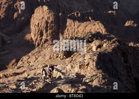 Djebel Musa ou le mont Sinaï près de Saint Katherine ou El village Miga, Sinaï, Égypte, Afrique, Banque D'Images