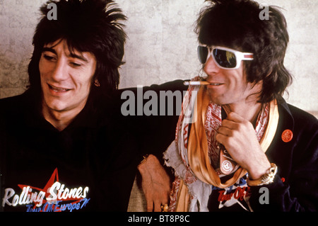 ROLLING STONES Ronnie Wood (à gauche) et Keith Richards sur 1980 Banque D'Images