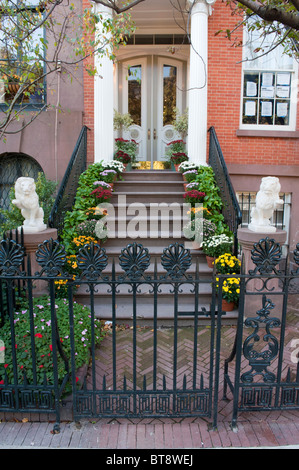 Entrée d'immeuble dans quartier de Chelsea de Manhattan New York Banque D'Images