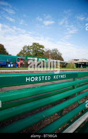 Banquette, Horsted Keynes Bluebell Railway Station, Sussex, Angleterre Banque D'Images