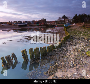 Une scène de Brancaster Staithe sur la côte nord du comté de Norfolk Banque D'Images