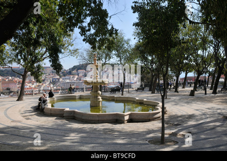 Jardin de São Pedro de Alcântara, Bairro Alto, Lisbonne, Portugal Banque D'Images