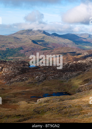 Moel Hebog vu de Cnicht, sur le lac de Llyn an Arddu dans le Snowdonia Banque D'Images